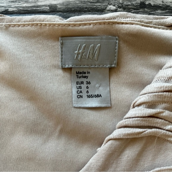 Sleeveless Dress By H&M - Picture 3 of 4